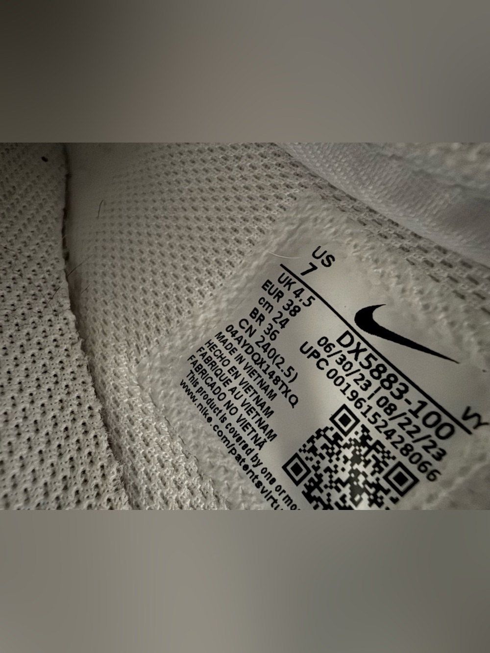 Nike Women’s Air Force One’s Size 7 White Clean - Picture 7 of 7